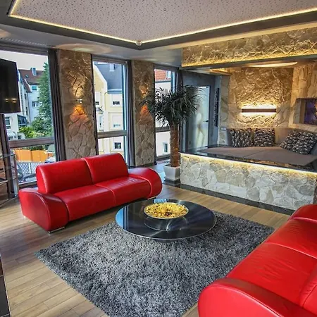 Luxus Penthouse Der Superlative Ueber 3 Etagen Mit Rooftop Wellness Whirlpool Im New York Style アパート