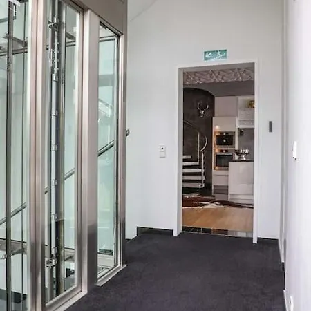 Luxus Penthouse Der Superlative Ueber 3 Etagen Mit Rooftop Wellness Whirlpool Im New York Style *